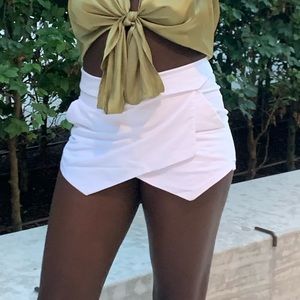 White Aritzia Skort